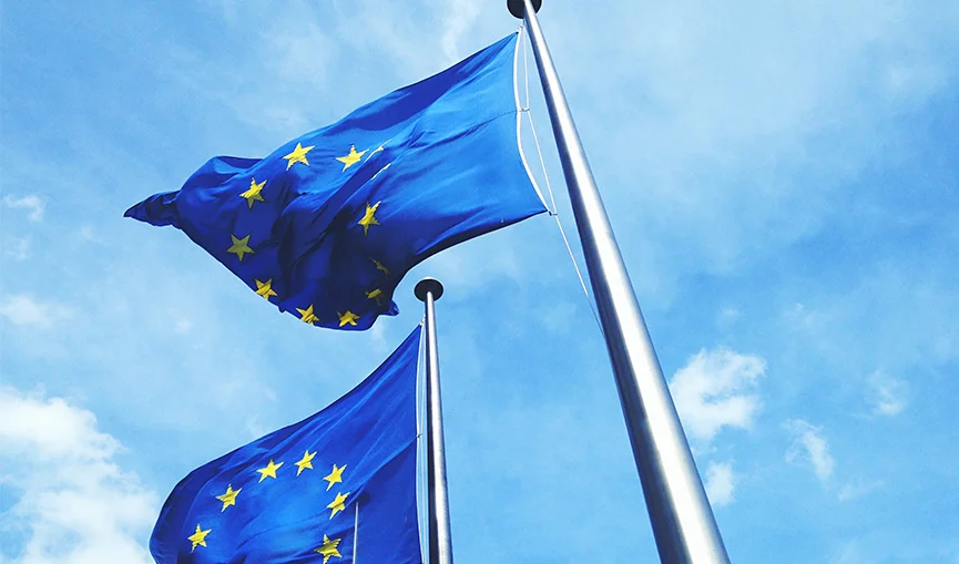 Información del Fondo Europeo de Desarrollo Regional y del Programa de Sostenibilidad